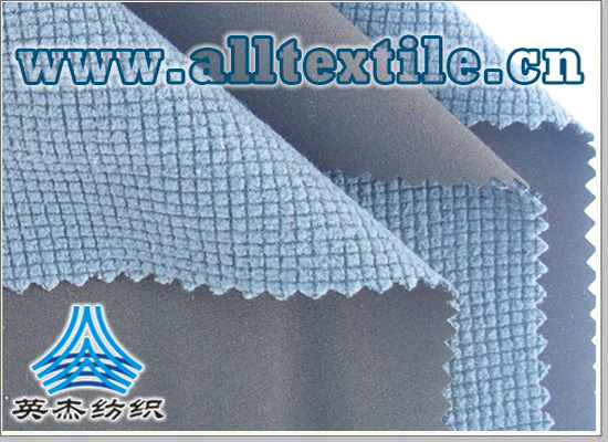 周围弹针织布+TPU+格子摇粒绒复合面料